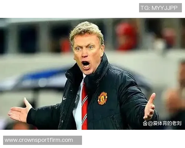 莫耶斯直言英超裁判判罚不公缺乏沟通引发广泛关注