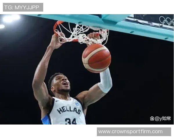 字母哥半场表现抢眼8投5中斩获15分3篮板2助攻独得11分助球队争胜