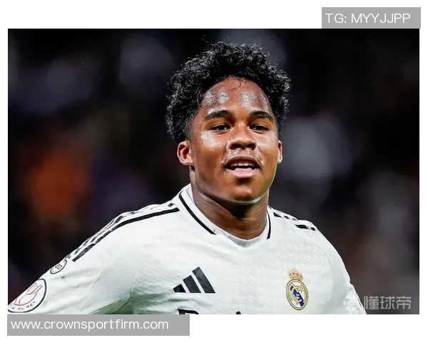 西媒报道恩德里克或冬窗离队里昂全力争取租借展开谈判